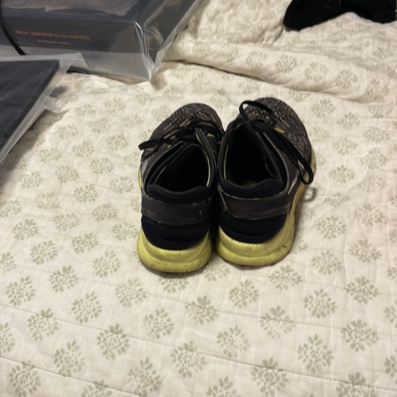 Nike - Picture 3 of 3